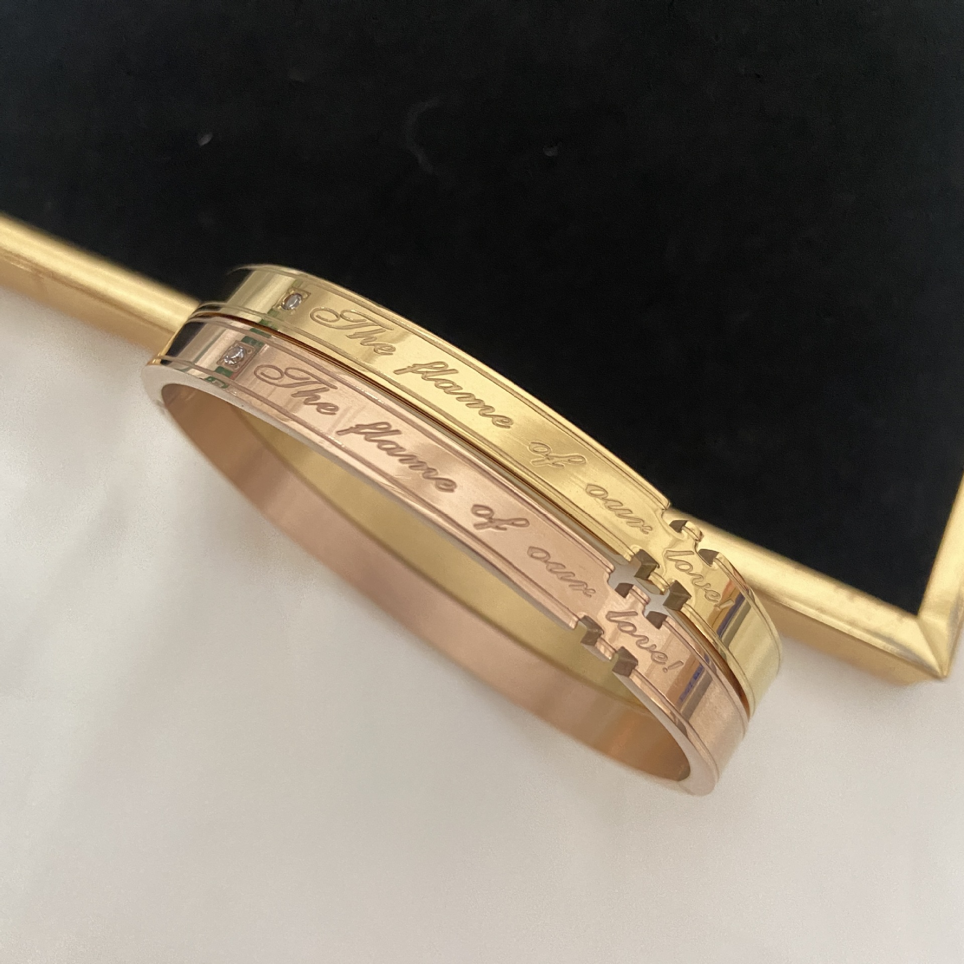 Custom Lettering Valentine's Day Gift Rose Gold Plated Stainless Steel Universal Couple Bangle Bracelet